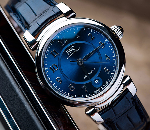 大连万国官方维修保养中心网点门店地址团队